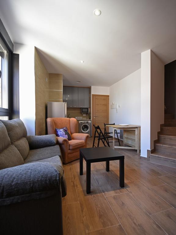 Apartamentos La Rocanda Coca Eksteriør billede